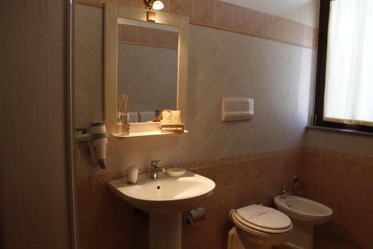 Residence Hotel La Commenda Montefiascone Exterior photo